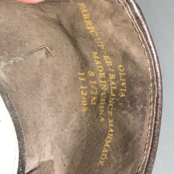 Liz Clairborne OLIVIA Leather Pointy Toe Flats - Picture 8 of 8